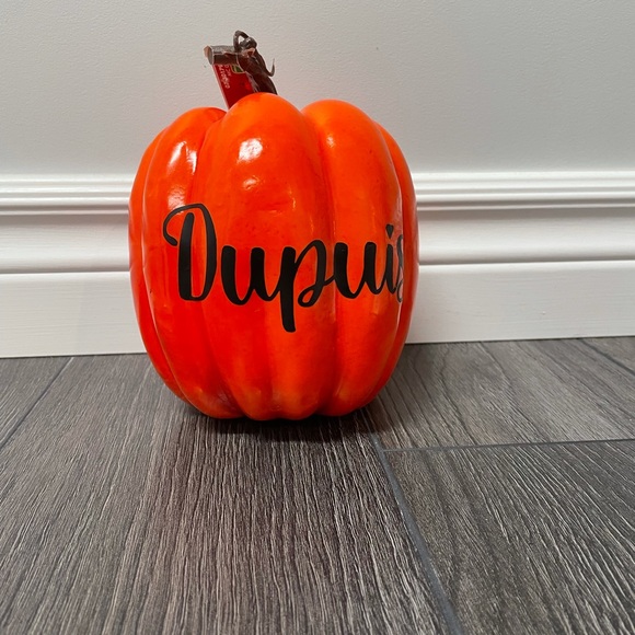 PERSONALIZED PUMPKINS - Picture 2 of 4